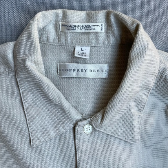 Geoffrey Beene Short Sleeve Shirt - Picture 3 of 4